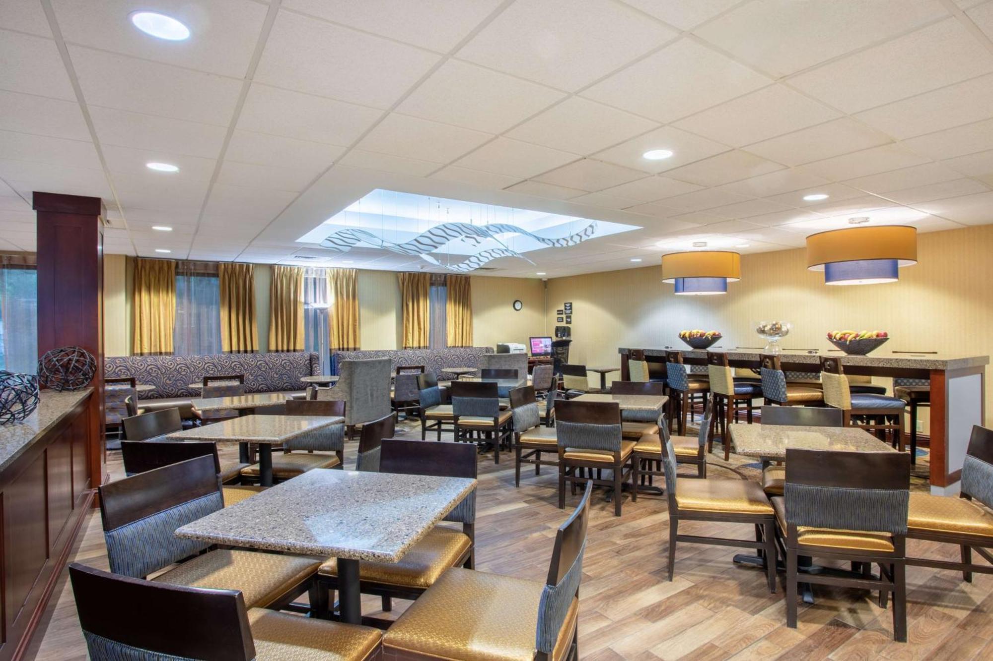 Hampton Inn Fishkill Eksteriør billede