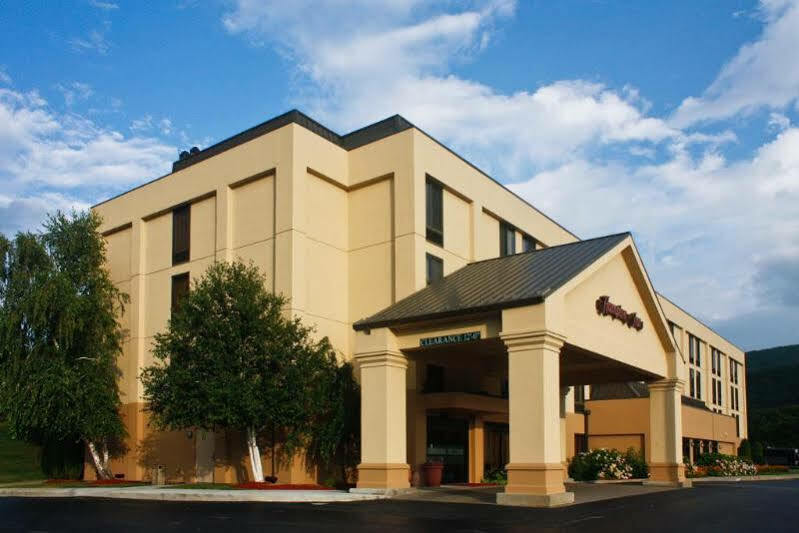 Hampton Inn Fishkill Eksteriør billede
